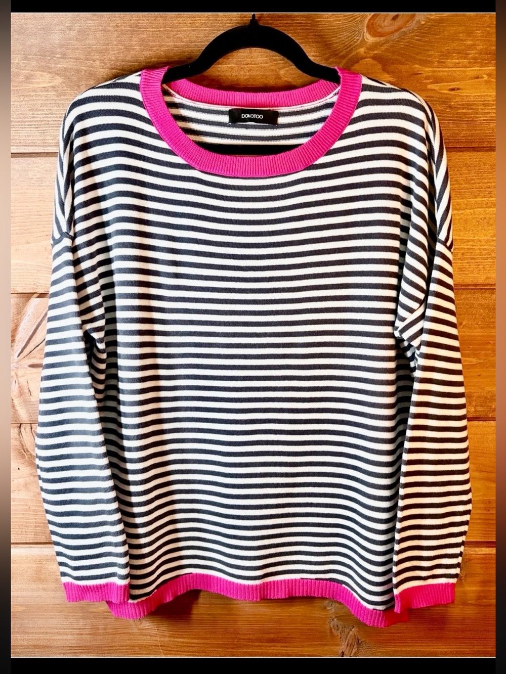Dokotoo Loose Fit Dark Navy & White Striped Crewneck Sweater Pink Trim Size S 💕
